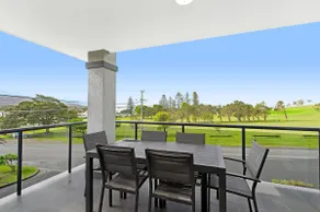 Dolphin Court 1, 1 Gowing Street - Image 2