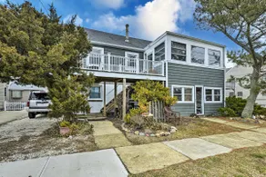Seaside Park Apt: Outdoor Shower, Walk to Beach! - Image 3