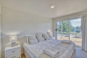 Quarterdeck Apartment - Image 3
