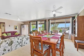 Coal d' Vine VIEW - Cessnock NSW: FREE WiFi - Swimming Pool - Netflix - Stan - Apple TV - Wineries - Concerts - Hunter Valley Gardens & Zoo - Coal d' Vine VIEW - Cessnock NSW: FREE WiFi - Swimming Pool - Netflix - Stan - Apple TV - Wineries - Concert - Image 4