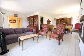 Første sal af huset, boligområde med privat pool i Provence - Image 3