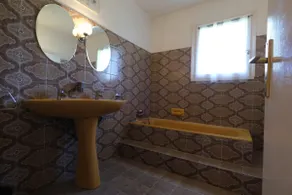 Første sal af huset, boligområde med privat pool i Provence - Image 5