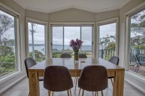 Front Row Beachfront - Image 5