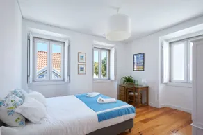 Apartment Cascais 70m2, 2 bedrooms 300m from beach - Image 2