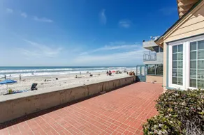 Right on the sand! Oceanfront Historic Retreat - Image 3