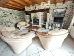 Lovely house in Lanobre with garden - Image 3