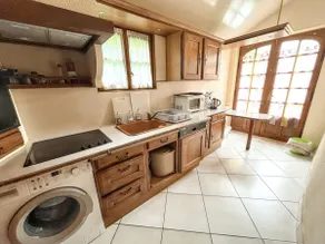 Lovely house in Lanobre with garden - Image 4