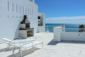 Beachfront Penthouse with Sea Views, Hot Tub, BBQ - Image 5