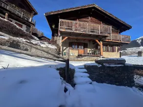 Chalet Le Zirizui - Authentique refuge alpin avec vue imprenable - Image 3