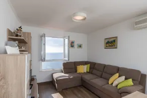 Apartment Gigi - Apartamento de dos habitaciones con terraza y vistas al mar - Image 4