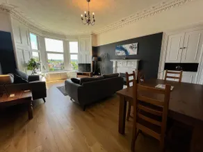 A Spacious Flat with Character - Private Car Space - Image 3