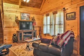 Log Cabin w / Great Yard-2 Meilen zum Lake Hamilton! - Image 3