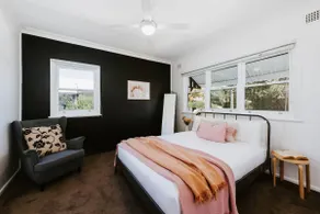 Mudgee Black Rose Cottage - Image 3