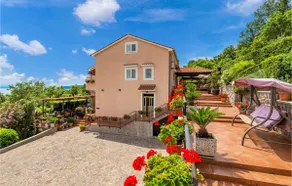 Awesome apartment in Moscenicka Draga with WiFi - Image 2