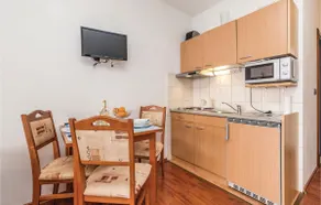 Awesome apartment in Moscenicka Draga with WiFi - Image 4