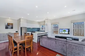 Merri Place - Image 4