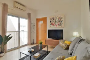 C41 - Modern & Comfy Flat City Center - Image 5