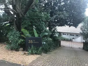 Garden Cottage - Image 4