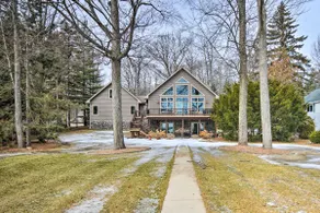 Lakefront Roscommon Home w/ Game Room & Dock! - Image 3