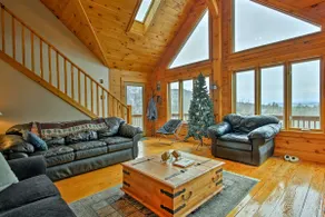 Spacious Gilford Retreat w/ Deck: 2 Mi to Skiing! - Image 4