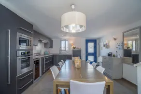 195-Beautiful canal house with private mooring - Image 2