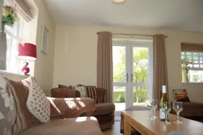 Glan Yr Afon premium holiday home with hot tub - Image 4