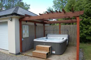 Glan Yr Afon premium holiday home with hot tub - Image 2