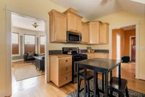 Stay Portland - Sun-filled Home in Buckman Neighborhood with 2BRs - Image 3