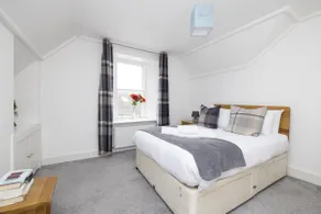 Edinburgh Cozy Apartment - Image 5