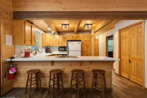 Near Lake Wenatchee-Hot Tub-WIFI-Dogs OK-Fenced Yard-ROKU-Grill and Fire Pit - Image 4