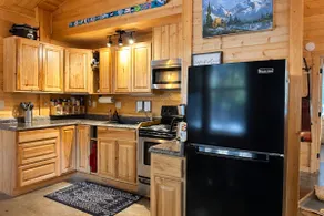 Painted Pony Cabin i Ponderosa Estates, HOT TUB, Wi-Fi og Fido OK - Image 3