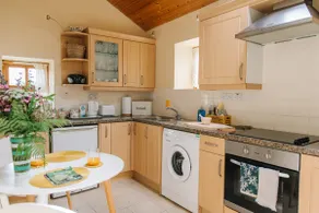Kitts Cottage, Redruth, Cosy Cornish Retreat - Image 4