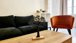 Apartment in pedestrian center near the train station - Image 3