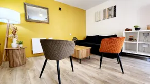 Apartment in pedestrian center near the train station - Image 2