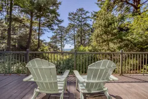 Sauna, Spabad, King Suite, Game Room og mere i dette Ocean View Home - Image 3