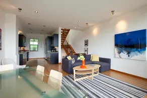Modern Luxury 4BR Townhome w/ Gorge Views - Walk to Hood River Downtown - Image 3