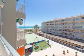 ApartUP Canet Beachfront House - Image 3