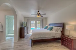Gorgeous Vacation Home with FREE Heated Pool - Image 5