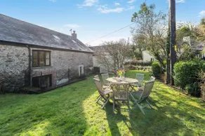 5 Bed in Middle Marwood oc-stepps - Image 4