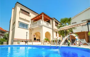 Lovely Apartment In Viskovo - Image 1