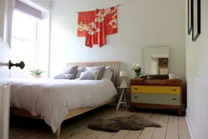 Bright 1 Bedroom Apartment Near City Centre - Image 3
