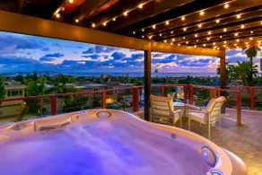 Havfruehuset: Betagende udsigt over bugten, havet og byen, udstyret med jacuzzi og aircondition - Image 5