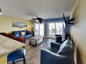 This View Sells Itself—Lakefront for 10 ppl | C113 - Image 5