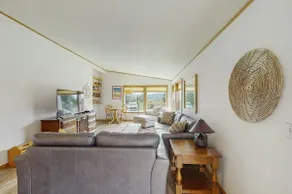 Spacious 3BR Oceanview | Deck | W/D - Image 4