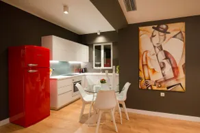 Ma Maison No2 Luxury Suite, Parking, 200Mbps,Metro - Image 4