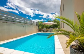 Nice Home in Kras With Wifi and 2 Bedrooms - Image 4