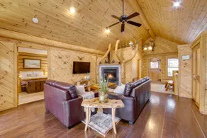 Rustic Tustin Cabin on 7 Acres w/ Fire Pit & Porch - Image 4
