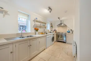4 Bed in Friston oc-colu - Image 4