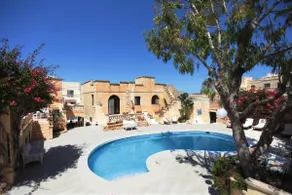 Villa Aya - 2 Bedroom with Shared Pool - Image 3