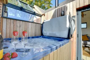 1 Bed in Stone oc-tn618 - Image 2